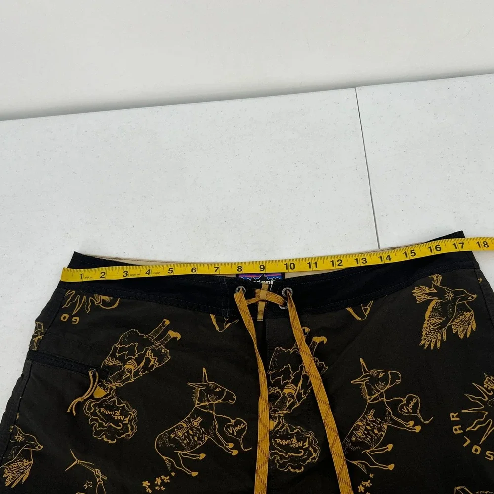 Patagonia Men 34 Stretch Planing Board Shorts Black Yellow No Dams Print